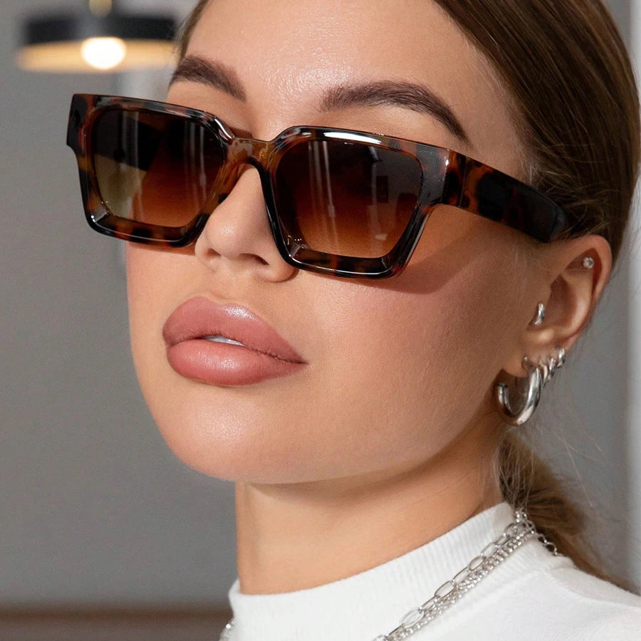 Óculos de Sol Feminino Montreval Luxury – Luxo Clássico